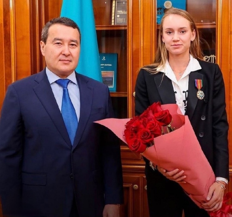 团队合作在 团队合作在