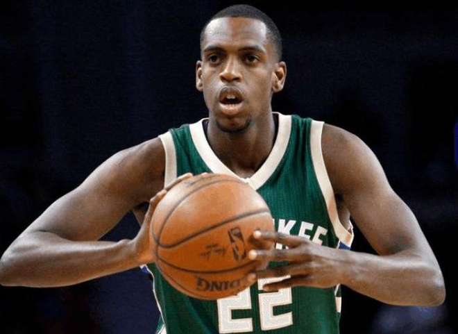 打穿禁区 打穿禁区